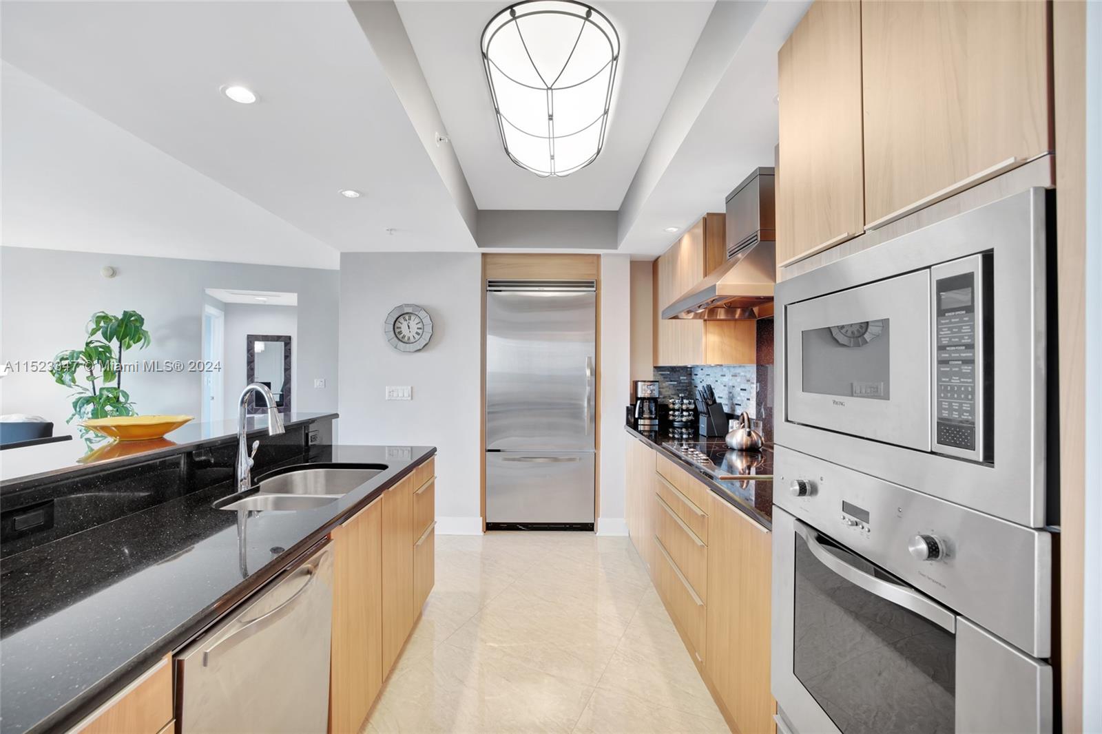 1 N Ocean Blvd 502, Pompano Beach, Florida 33062, 2 Bedrooms Bedrooms, ,2 BathroomsBathrooms,Residentiallease,For Rent,1 N Ocean Blvd 502,A11523347