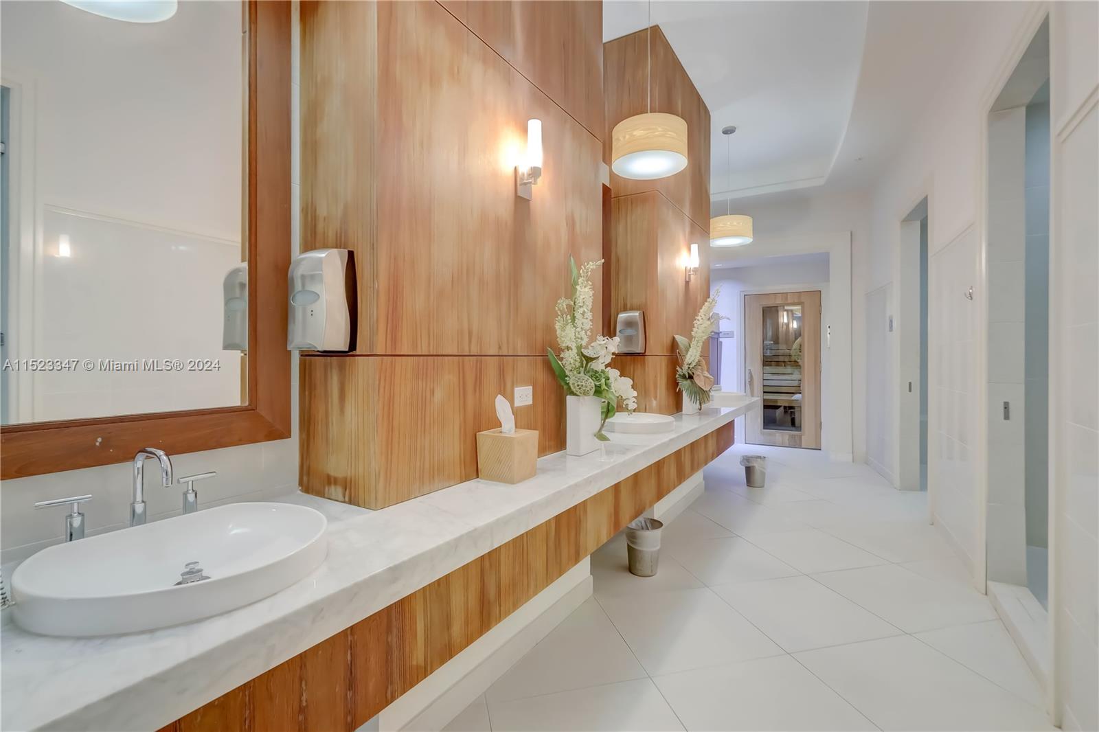 1 N Ocean Blvd 502, Pompano Beach, Florida 33062, 2 Bedrooms Bedrooms, ,2 BathroomsBathrooms,Residentiallease,For Rent,1 N Ocean Blvd 502,A11523347