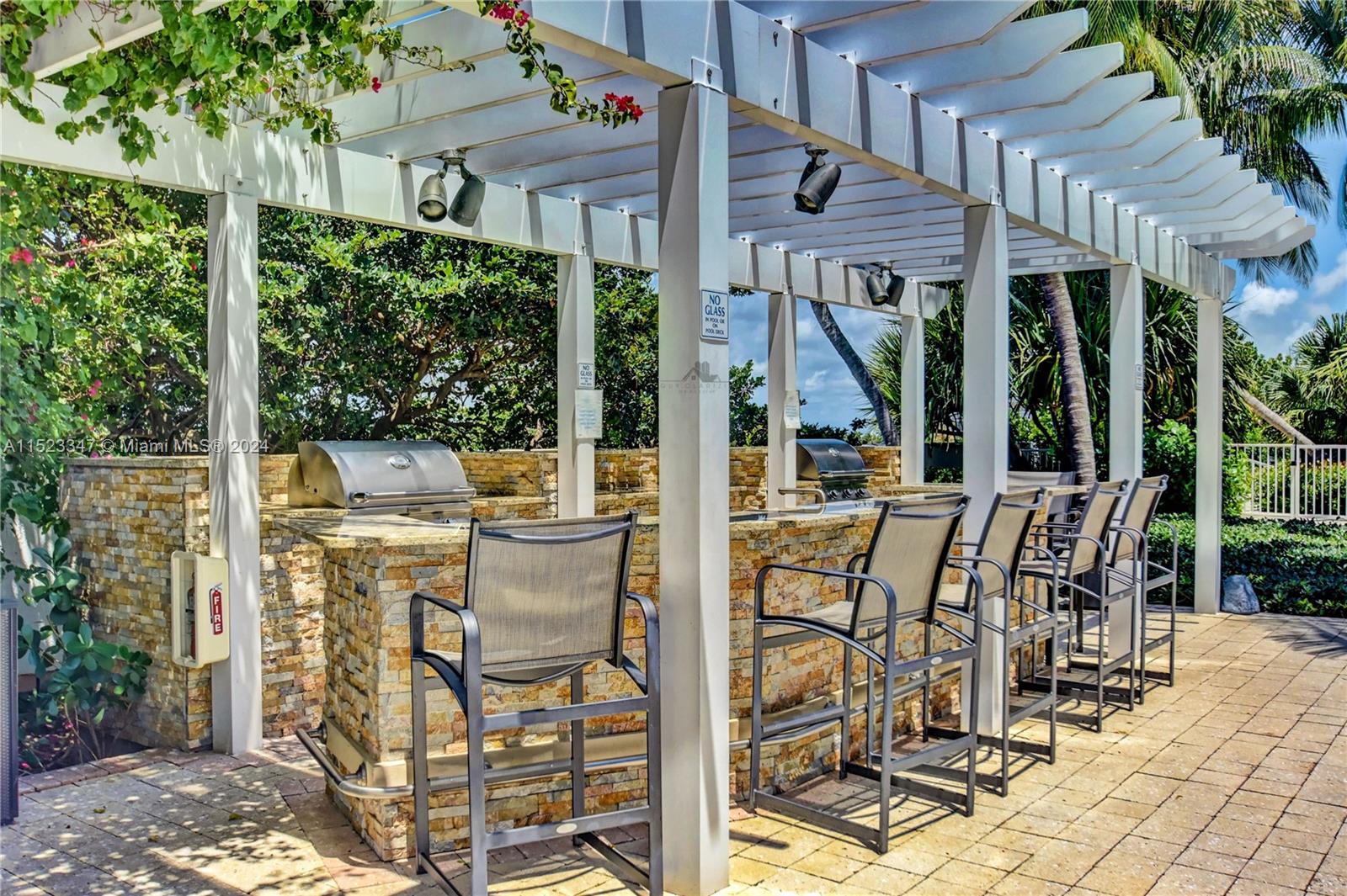 1 N Ocean Blvd 502, Pompano Beach, Florida 33062, 2 Bedrooms Bedrooms, ,2 BathroomsBathrooms,Residentiallease,For Rent,1 N Ocean Blvd 502,A11523347