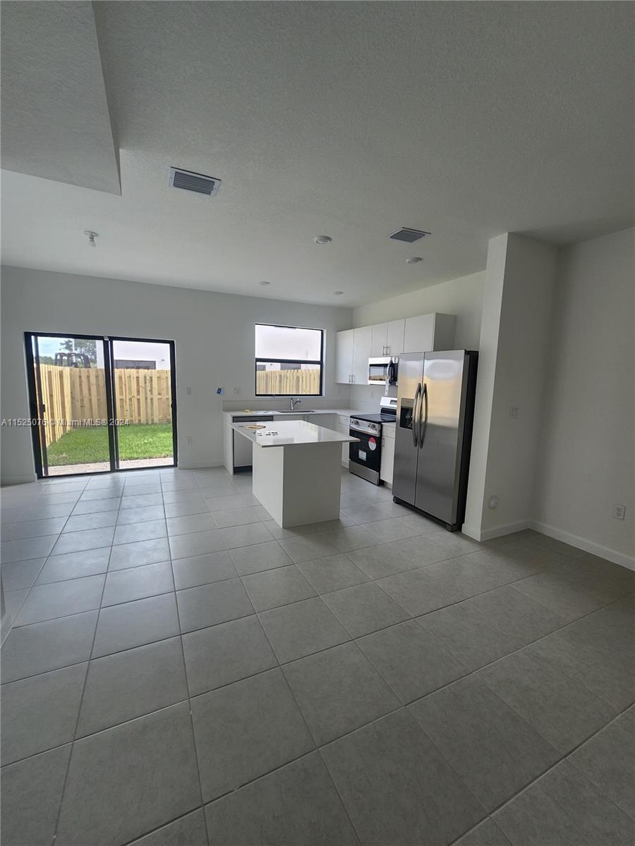 23331 SW 128th Ave 23331, Miami, Florida 33032, 3 Bedrooms Bedrooms, ,3 BathroomsBathrooms,Residentiallease,For Rent,23331 SW 128th Ave 23331,A11525076