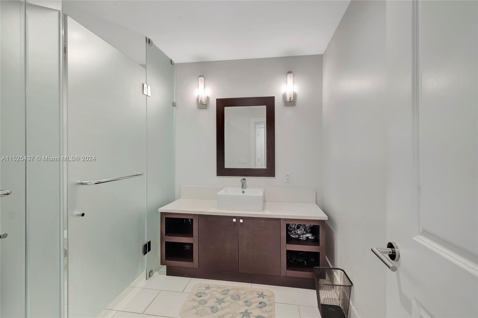 5300 NW 87th Ave 709, Doral, Florida 33178, 1 Bedroom Bedrooms, ,2 BathroomsBathrooms,Residential,For Sale,5300 NW 87th Ave 709,A11525437