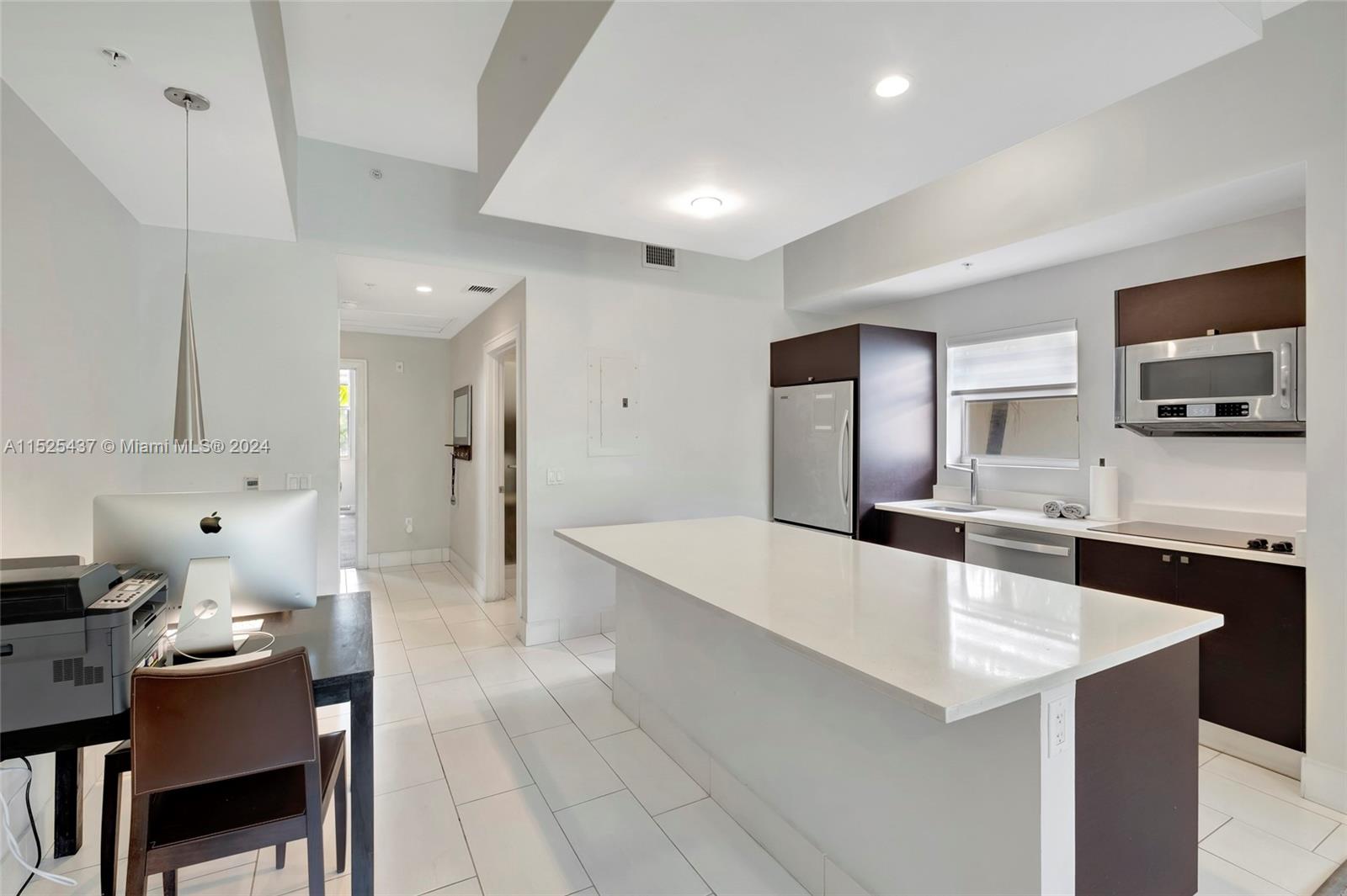 5300 NW 87th Ave 709, Doral, Florida 33178, 1 Bedroom Bedrooms, ,2 BathroomsBathrooms,Residential,For Sale,5300 NW 87th Ave 709,A11525437