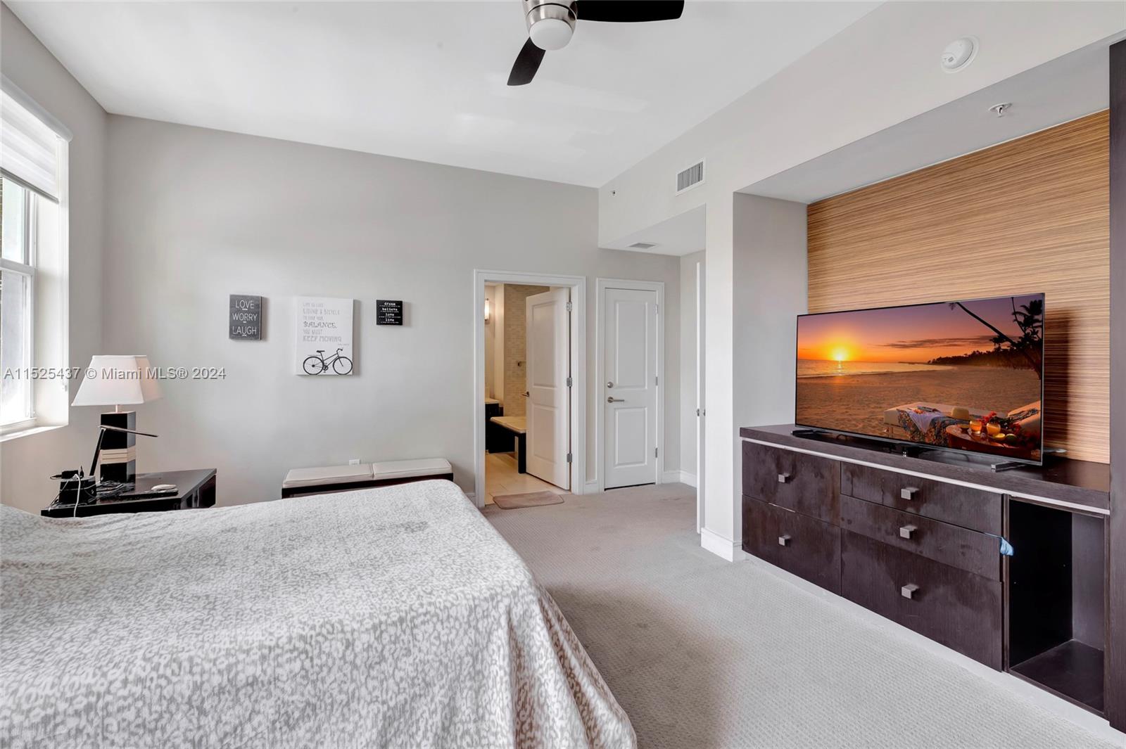 5300 NW 87th Ave 709, Doral, Florida 33178, 1 Bedroom Bedrooms, ,2 BathroomsBathrooms,Residential,For Sale,5300 NW 87th Ave 709,A11525437