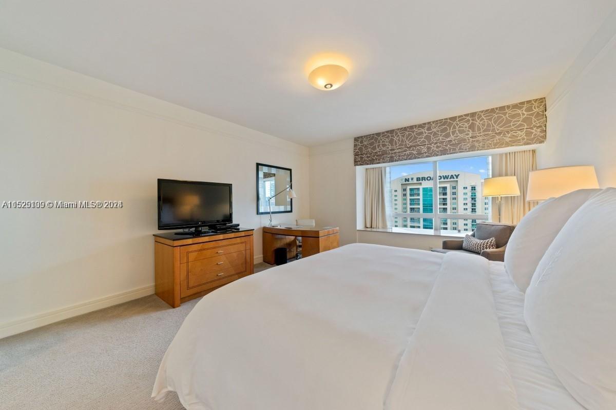 1435 Brickell Ave 3412, Miami, Florida 33131, 2 Bedrooms Bedrooms, ,2 BathroomsBathrooms,Residentiallease,For Rent,1435 Brickell Ave 3412,A11525109
