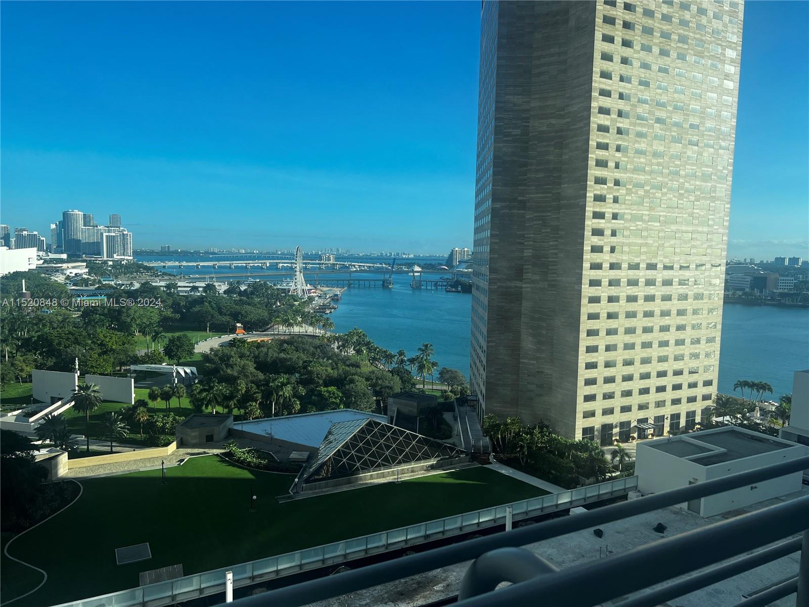 325 S Biscayne Blvd 1818, Miami, Florida 33131, 1 Bedroom Bedrooms, ,1 BathroomBathrooms,Residential,For Sale,325 S Biscayne Blvd 1818,A11520848