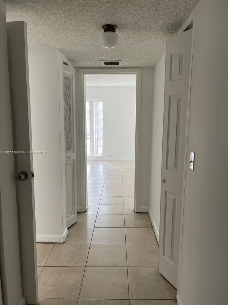 4848 NW 24th Ct 310, Lauderdale Lakes, Florida 33313, 1 Bedroom Bedrooms, ,1 BathroomBathrooms,Residentiallease,For Rent,4848 NW 24th Ct 310,A11525726