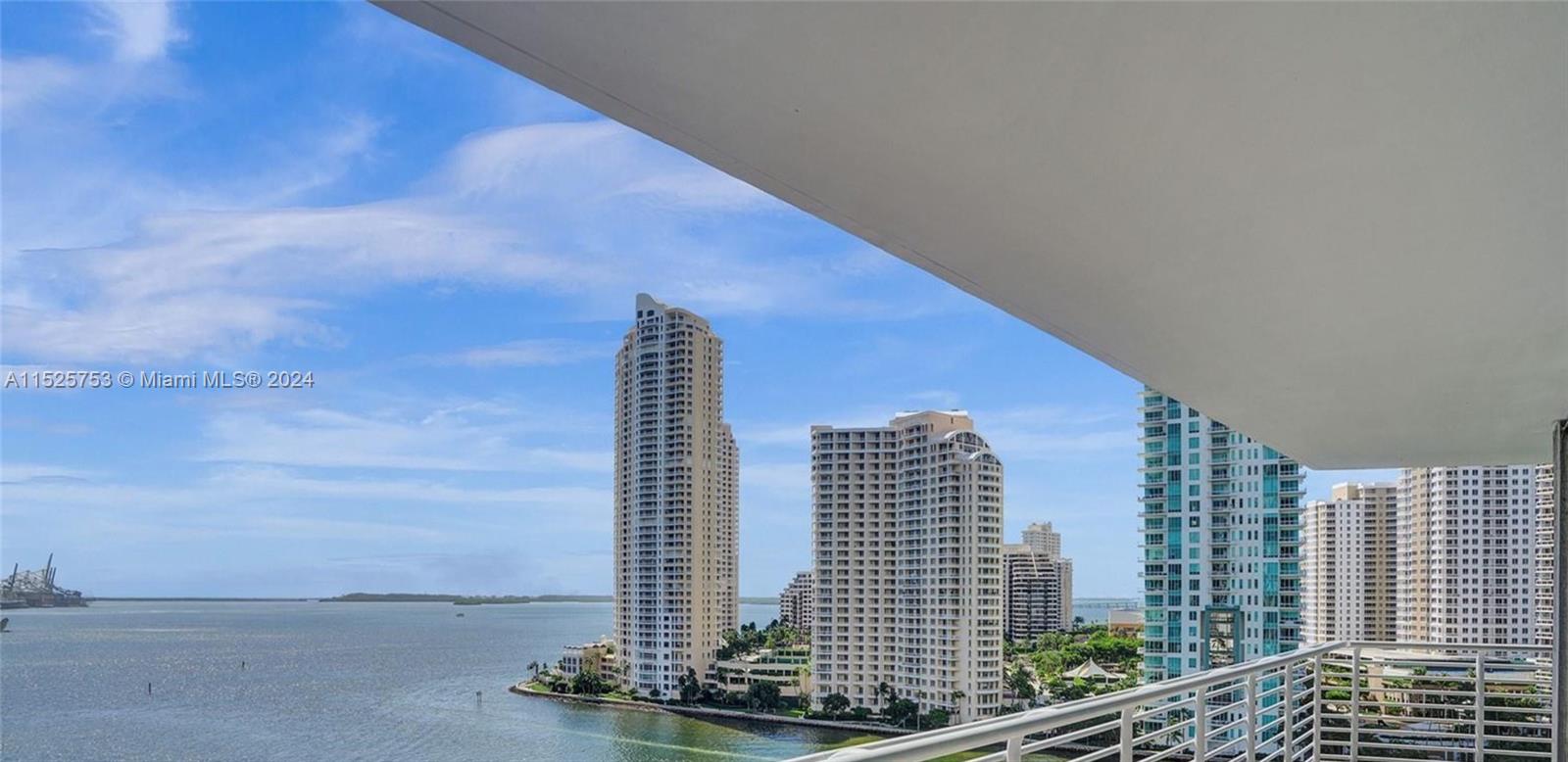 325 S Biscayne Blvd 4123, Miami, Florida 33131, 3 Bedrooms Bedrooms, ,2 BathroomsBathrooms,Residential,For Sale,325 S Biscayne Blvd 4123,A11525753