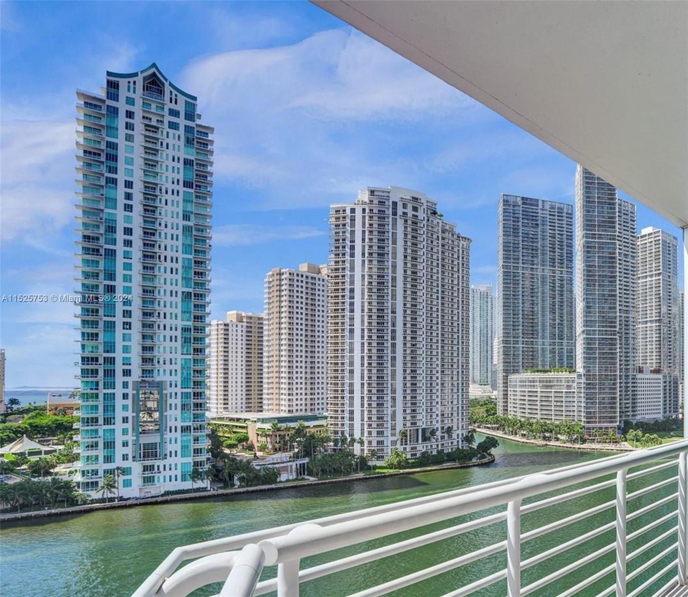 325 S Biscayne Blvd 4123, Miami, Florida 33131, 3 Bedrooms Bedrooms, ,2 BathroomsBathrooms,Residential,For Sale,325 S Biscayne Blvd 4123,A11525753