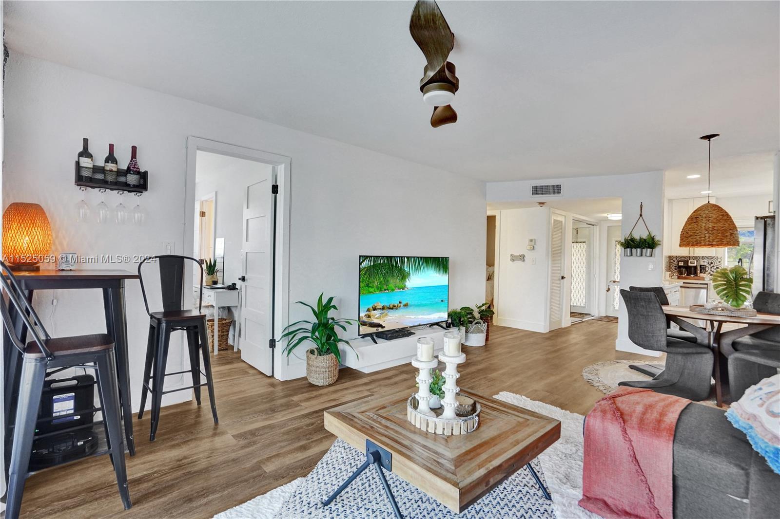 2801 N Pine Island Rd 312, Sunrise, Florida 33322, 2 Bedrooms Bedrooms, ,2 BathroomsBathrooms,Residential,For Sale,2801 N Pine Island Rd 312,A11525059