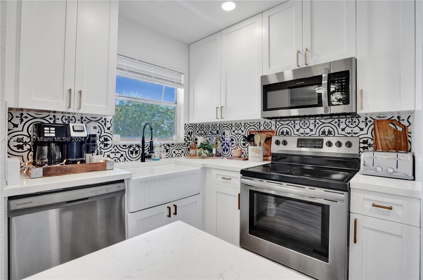 2801 N Pine Island Rd 312, Sunrise, Florida 33322, 2 Bedrooms Bedrooms, ,2 BathroomsBathrooms,Residential,For Sale,2801 N Pine Island Rd 312,A11525059