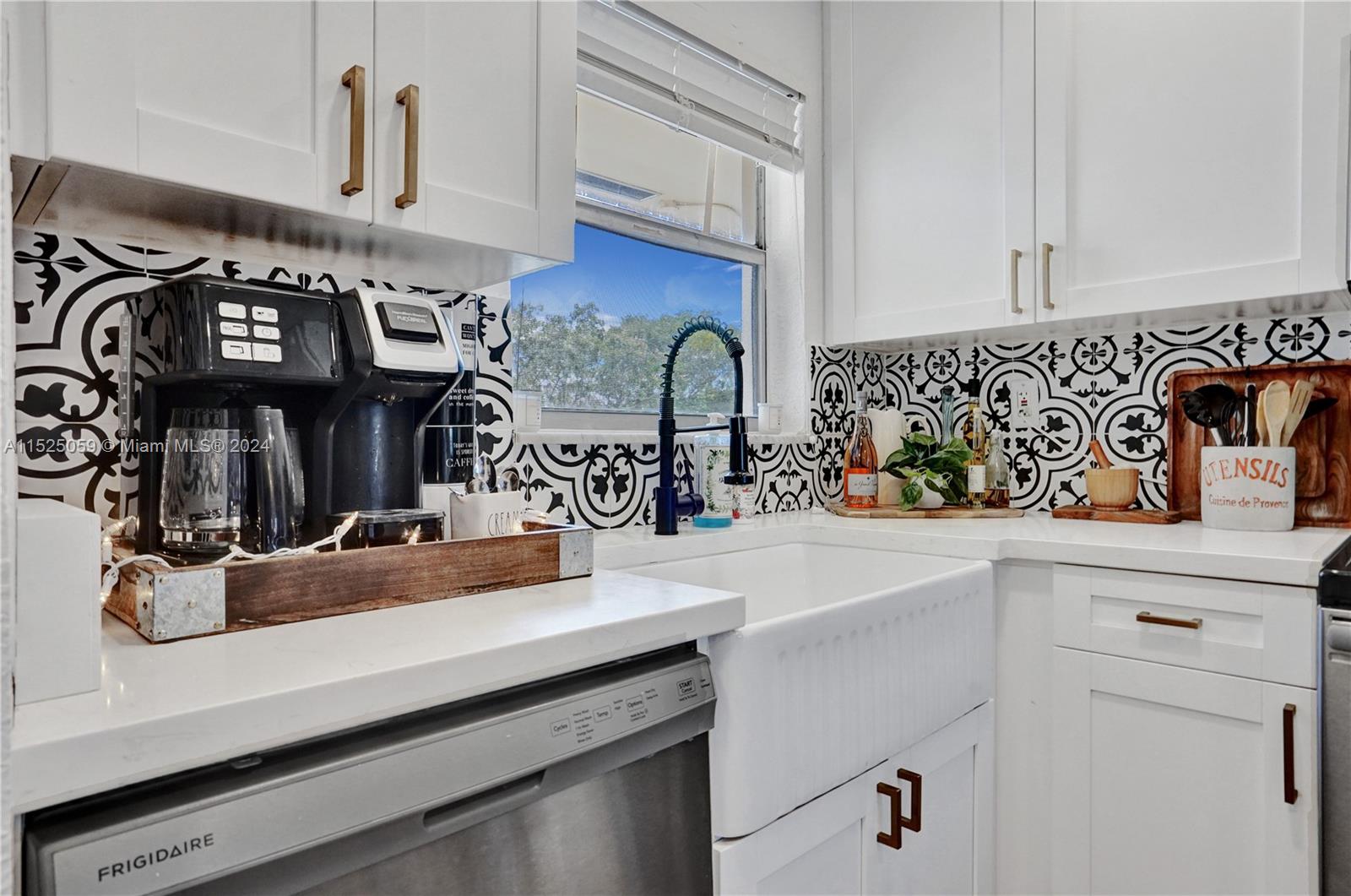 2801 N Pine Island Rd 312, Sunrise, Florida 33322, 2 Bedrooms Bedrooms, ,2 BathroomsBathrooms,Residential,For Sale,2801 N Pine Island Rd 312,A11525059