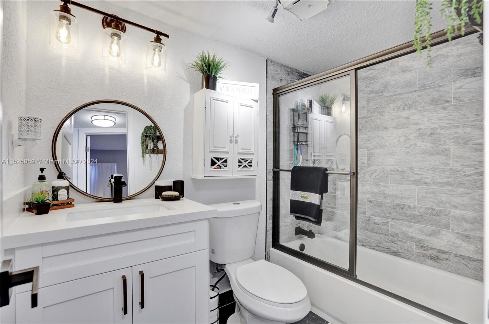 2801 N Pine Island Rd 312, Sunrise, Florida 33322, 2 Bedrooms Bedrooms, ,2 BathroomsBathrooms,Residential,For Sale,2801 N Pine Island Rd 312,A11525059