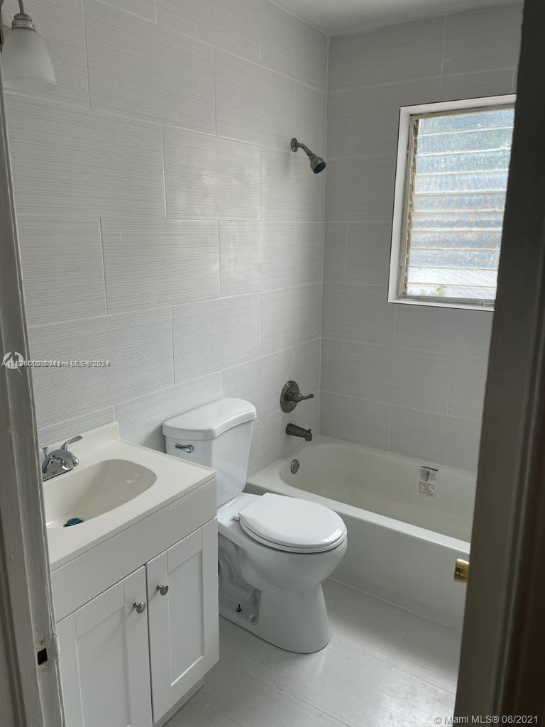 Hollywood, Florida 33021, ,Residentialincome,For Sale,A11526000