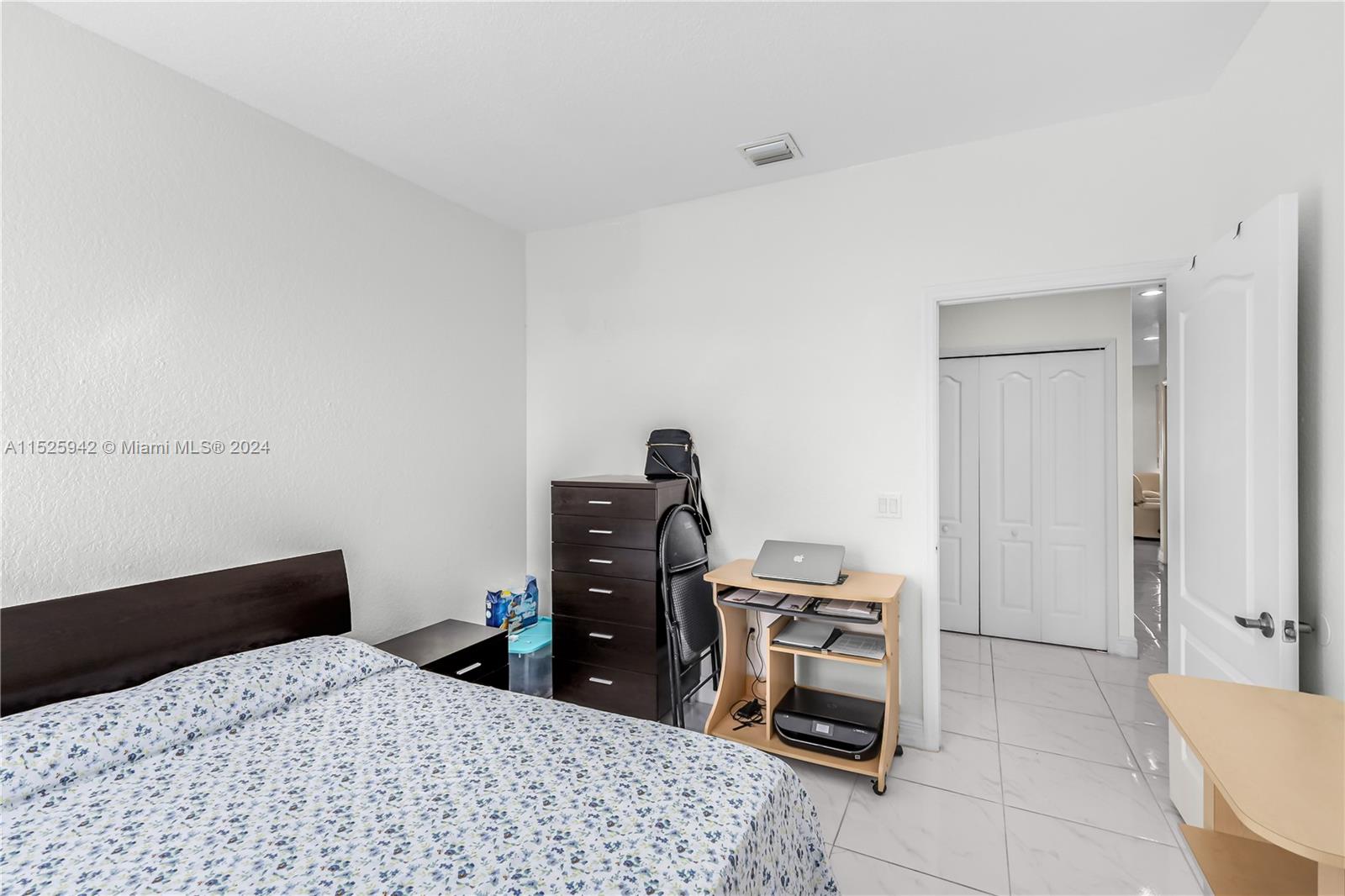 4381 SW 160th Ave 101, Miramar, Florida 33027, 3 Bedrooms Bedrooms, ,2 BathroomsBathrooms,Residentiallease,For Rent,4381 SW 160th Ave 101,A11525942