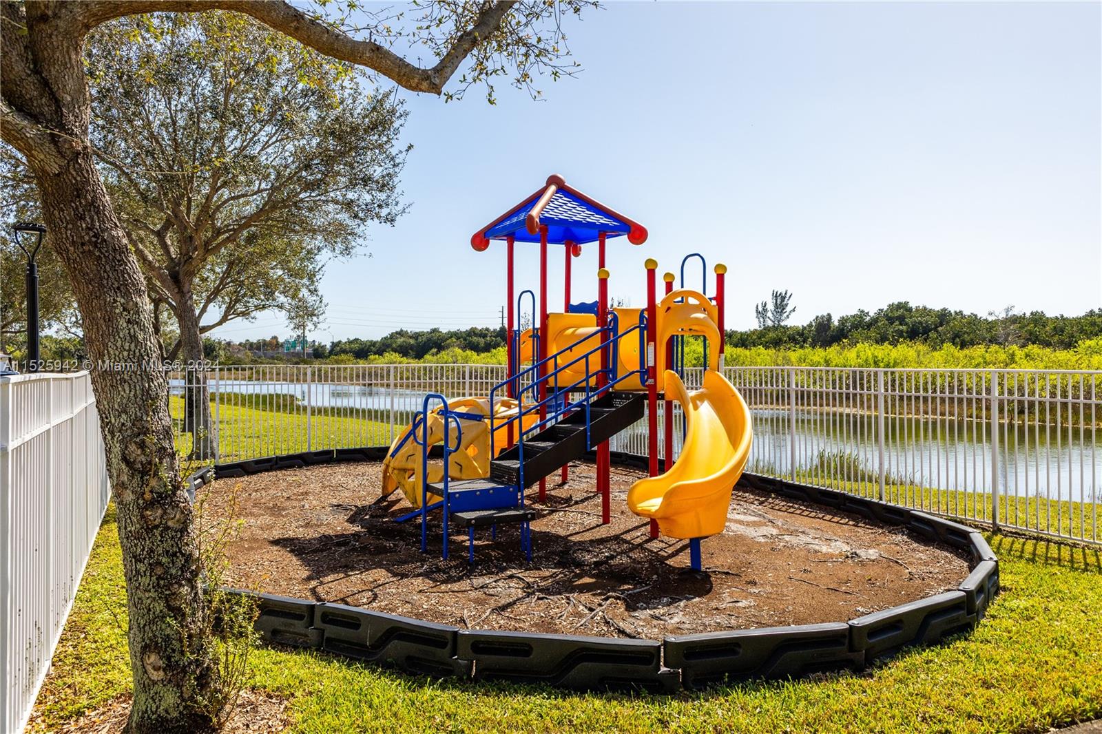 4381 SW 160th Ave 101, Miramar, Florida 33027, 3 Bedrooms Bedrooms, ,2 BathroomsBathrooms,Residentiallease,For Rent,4381 SW 160th Ave 101,A11525942