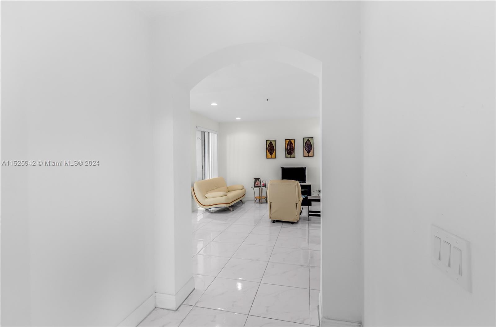 4381 SW 160th Ave 101, Miramar, Florida 33027, 3 Bedrooms Bedrooms, ,2 BathroomsBathrooms,Residentiallease,For Rent,4381 SW 160th Ave 101,A11525942