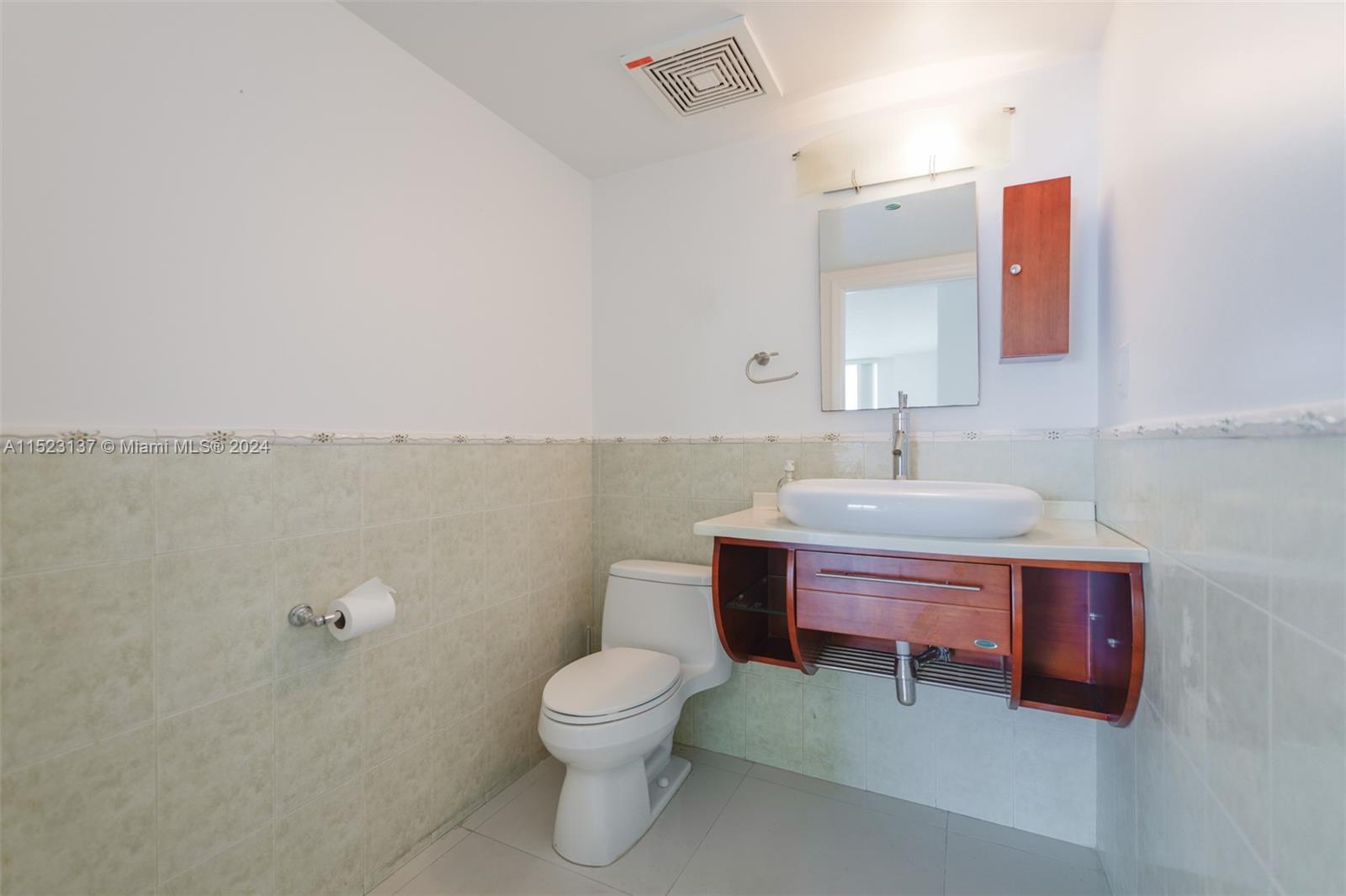 16699 Collins Ave 3302, Sunny Isles Beach, Florida 33160, 2 Bedrooms Bedrooms, ,2 BathroomsBathrooms,Residentiallease,For Rent,16699 Collins Ave 3302,A11523137