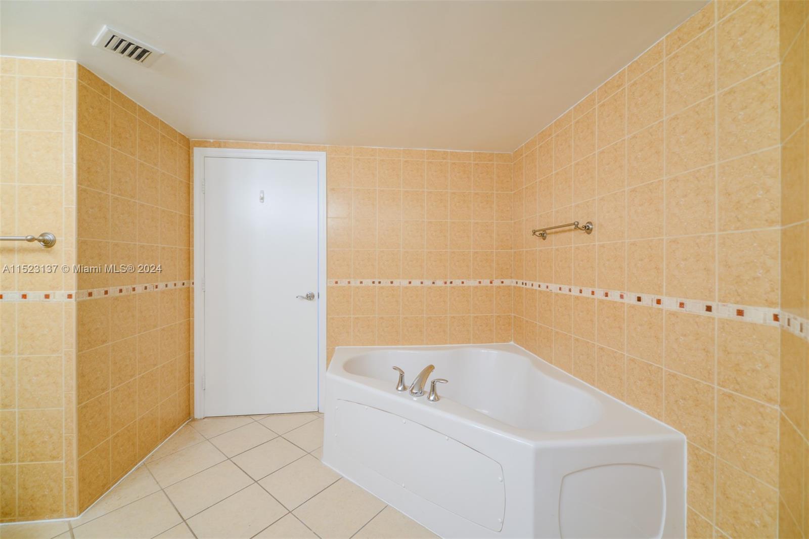 16699 Collins Ave 3302, Sunny Isles Beach, Florida 33160, 2 Bedrooms Bedrooms, ,2 BathroomsBathrooms,Residentiallease,For Rent,16699 Collins Ave 3302,A11523137