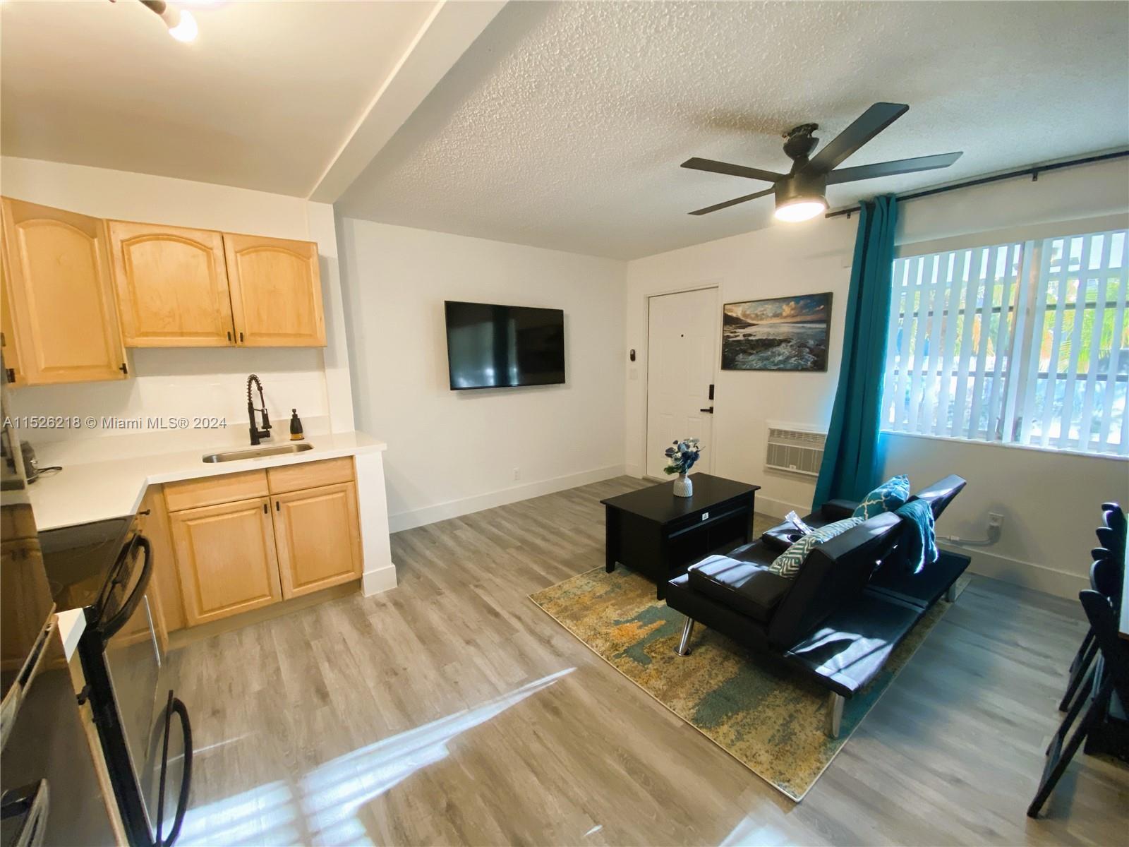 3210 Canal Dr 6, Pompano Beach, Florida 33062, 1 Bedroom Bedrooms, ,1 BathroomBathrooms,Residentiallease,For Rent,3210 Canal Dr 6,A11526218