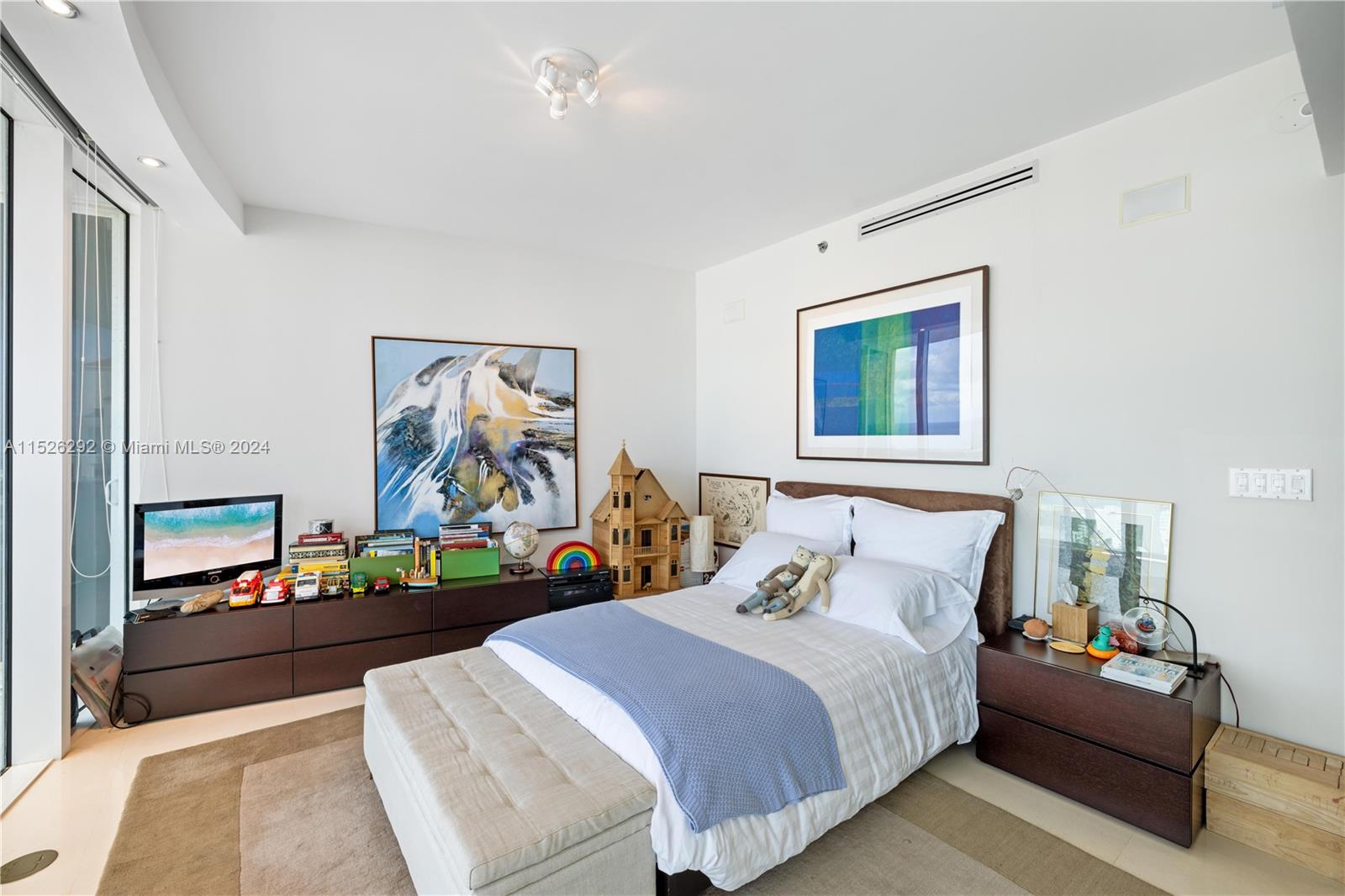 1000 S Pointe Dr 2901, Miami Beach, Florida 33139, 3 Bedrooms Bedrooms, ,3 BathroomsBathrooms,Residential,For Sale,1000 S Pointe Dr 2901,A11526292