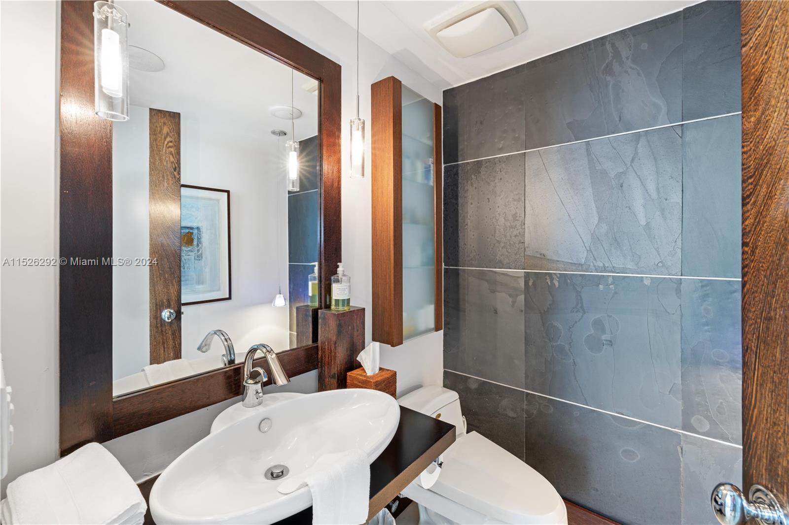 1000 S Pointe Dr 2901, Miami Beach, Florida 33139, 3 Bedrooms Bedrooms, ,3 BathroomsBathrooms,Residential,For Sale,1000 S Pointe Dr 2901,A11526292