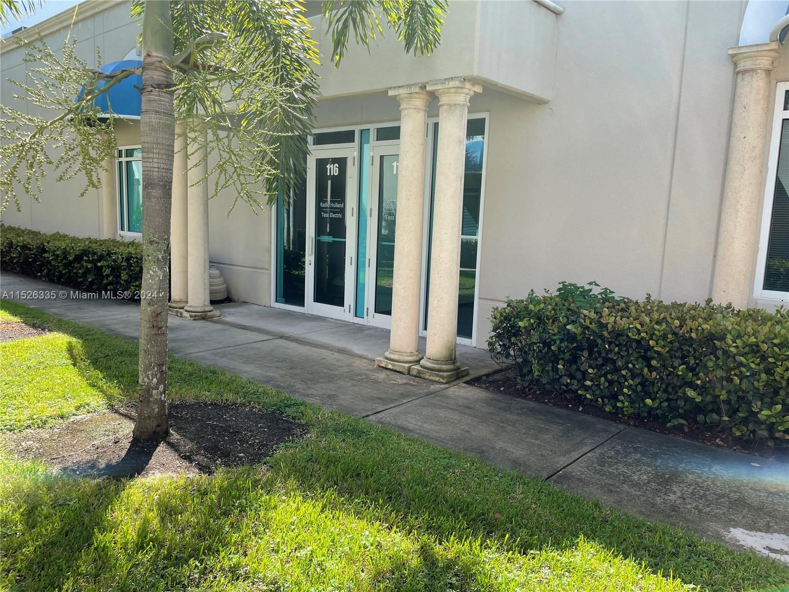 Suite 116 Entrance 2