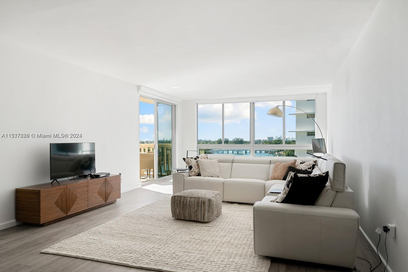 9111 E Bay Harbor Dr PHC, Bay Harbor Islands, Florida 33154, 2 Bedrooms Bedrooms, ,2 BathroomsBathrooms,Residential,For Sale,9111 E Bay Harbor Dr PHC,A11517626