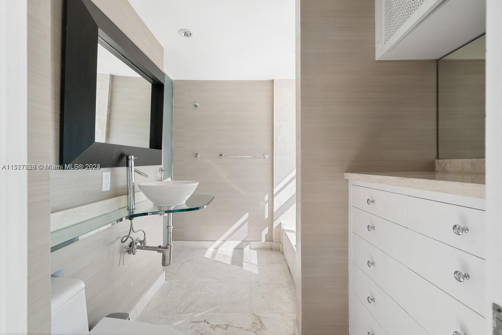 9111 E Bay Harbor Dr PHC, Bay Harbor Islands, Florida 33154, 2 Bedrooms Bedrooms, ,2 BathroomsBathrooms,Residential,For Sale,9111 E Bay Harbor Dr PHC,A11517626