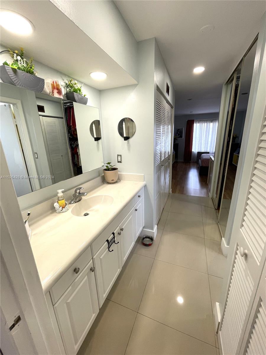 1744 NW 71st Ave 117, Plantation, Florida 33313, 2 Bedrooms Bedrooms, ,2 BathroomsBathrooms,Residential,For Sale,1744 NW 71st Ave 117,A11526420
