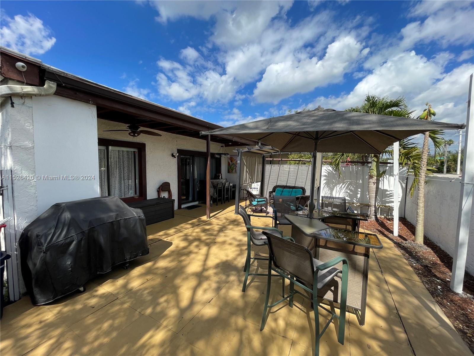 1744 NW 71st Ave 117, Plantation, Florida 33313, 2 Bedrooms Bedrooms, ,2 BathroomsBathrooms,Residential,For Sale,1744 NW 71st Ave 117,A11526420