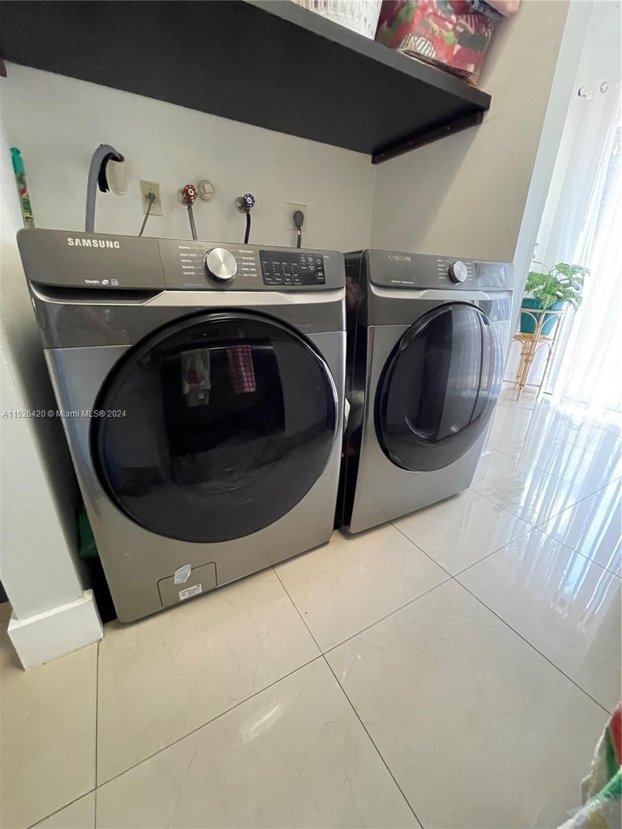 1744 NW 71st Ave 117, Plantation, Florida 33313, 2 Bedrooms Bedrooms, ,2 BathroomsBathrooms,Residential,For Sale,1744 NW 71st Ave 117,A11526420