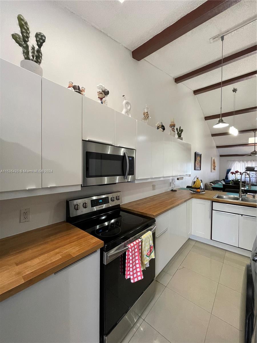1744 NW 71st Ave 117, Plantation, Florida 33313, 2 Bedrooms Bedrooms, ,2 BathroomsBathrooms,Residential,For Sale,1744 NW 71st Ave 117,A11526420