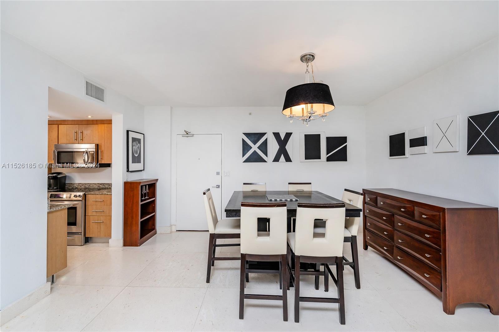 10275 Collins Ave 217, Bal Harbour, Florida 33154, 2 Bedrooms Bedrooms, ,2 BathroomsBathrooms,Residential,For Sale,10275 Collins Ave 217,A11526185