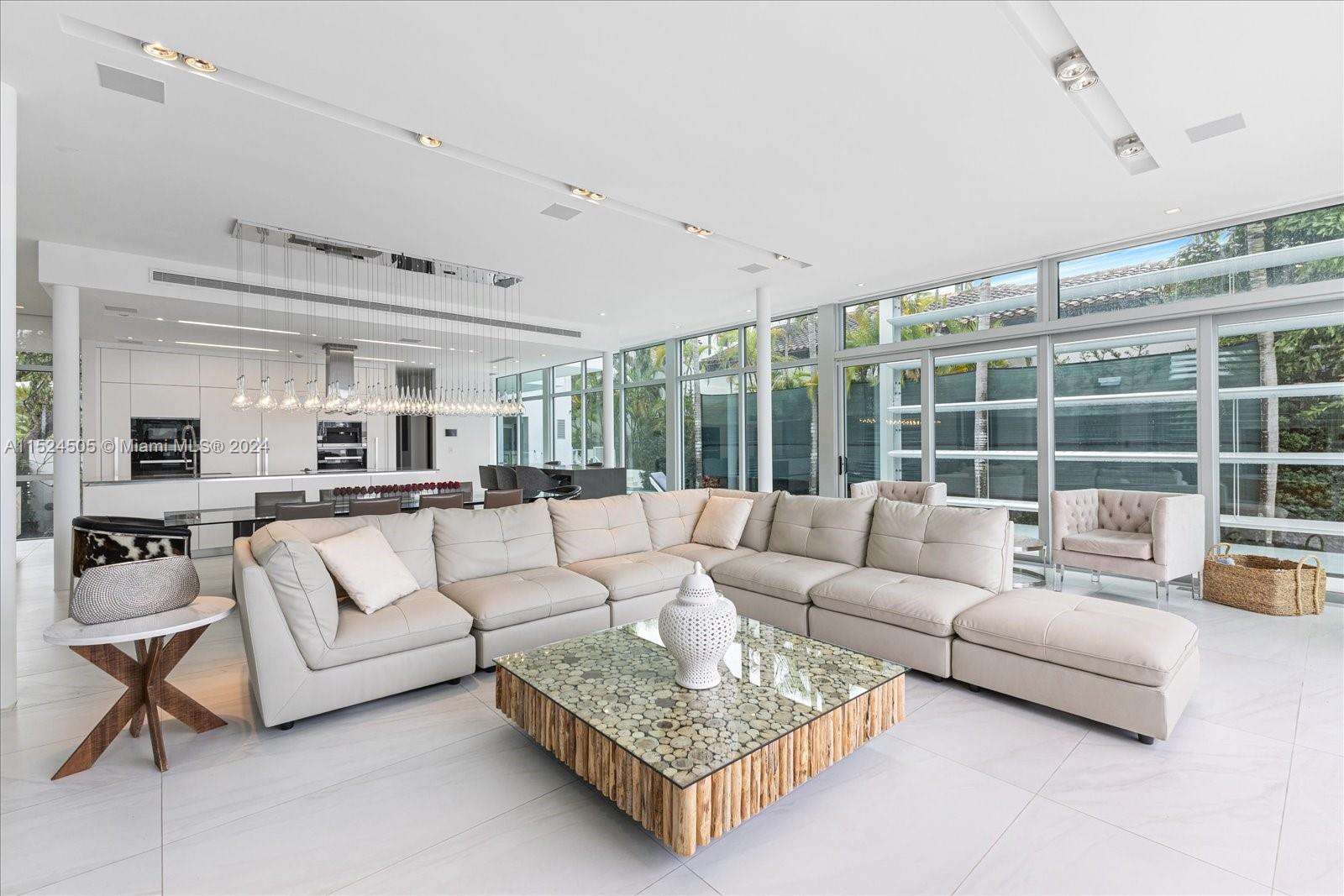 440 S Hibiscus Dr, Miami Beach, Florida 33139, 5 Bedrooms Bedrooms, ,5 BathroomsBathrooms,Residentiallease,For Rent,440 S Hibiscus Dr,A11524505