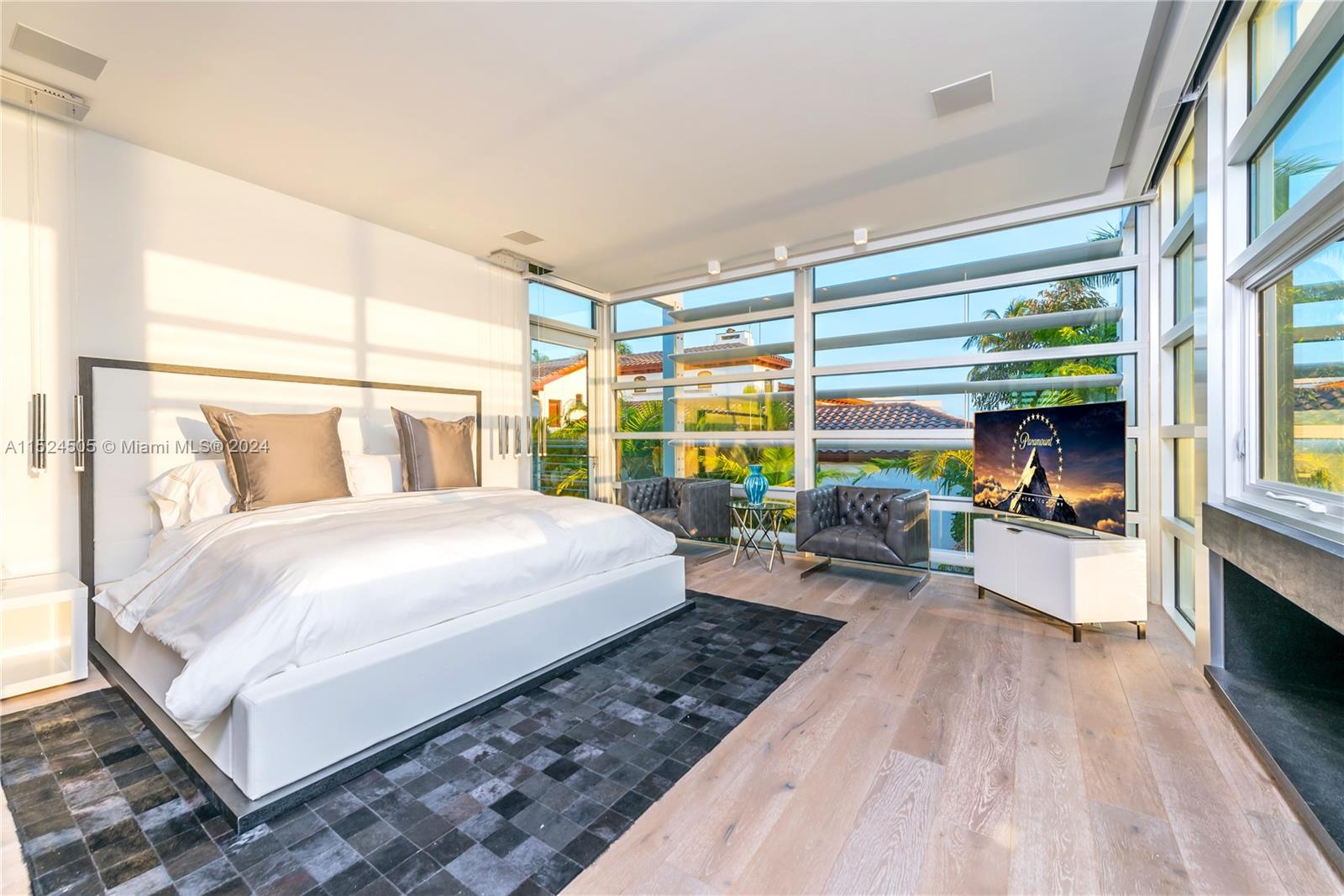 440 S Hibiscus Dr, Miami Beach, Florida 33139, 5 Bedrooms Bedrooms, ,5 BathroomsBathrooms,Residentiallease,For Rent,440 S Hibiscus Dr,A11524505