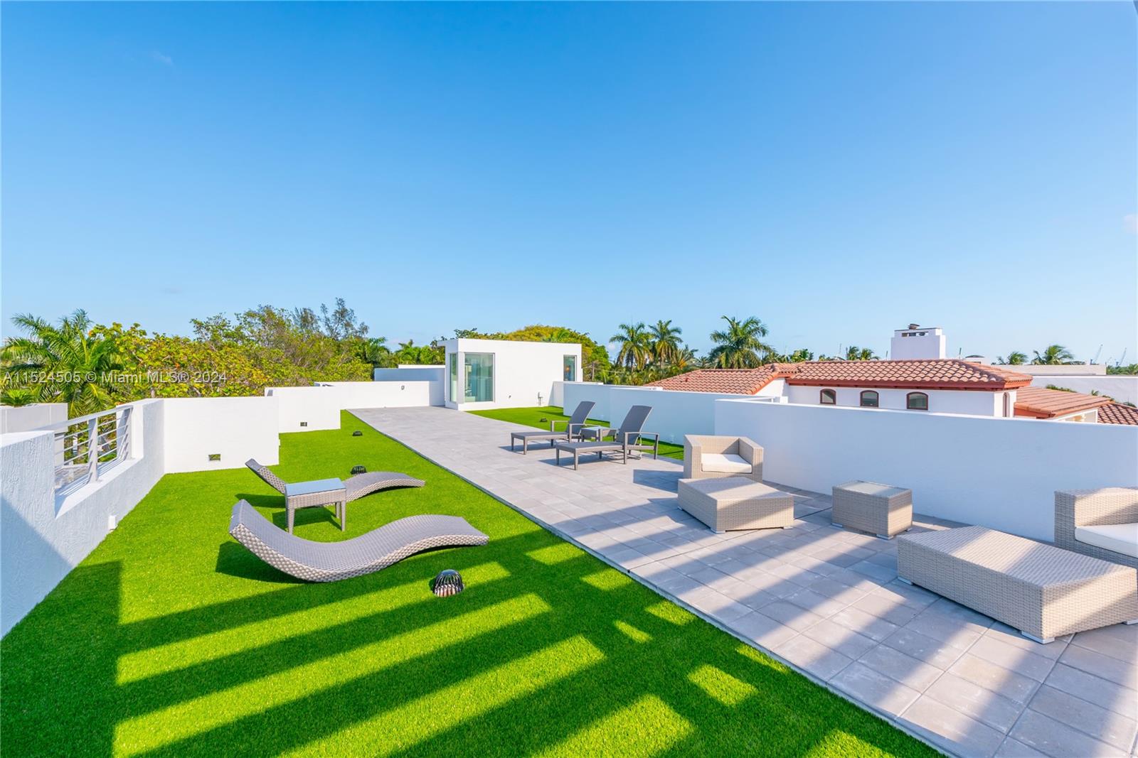 440 S Hibiscus Dr, Miami Beach, Florida 33139, 5 Bedrooms Bedrooms, ,5 BathroomsBathrooms,Residentiallease,For Rent,440 S Hibiscus Dr,A11524505