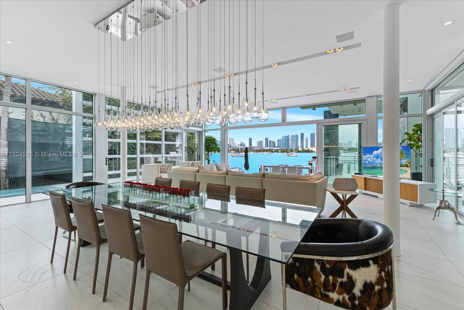 440 S Hibiscus Dr, Miami Beach, Florida 33139, 5 Bedrooms Bedrooms, ,5 BathroomsBathrooms,Residentiallease,For Rent,440 S Hibiscus Dr,A11524505