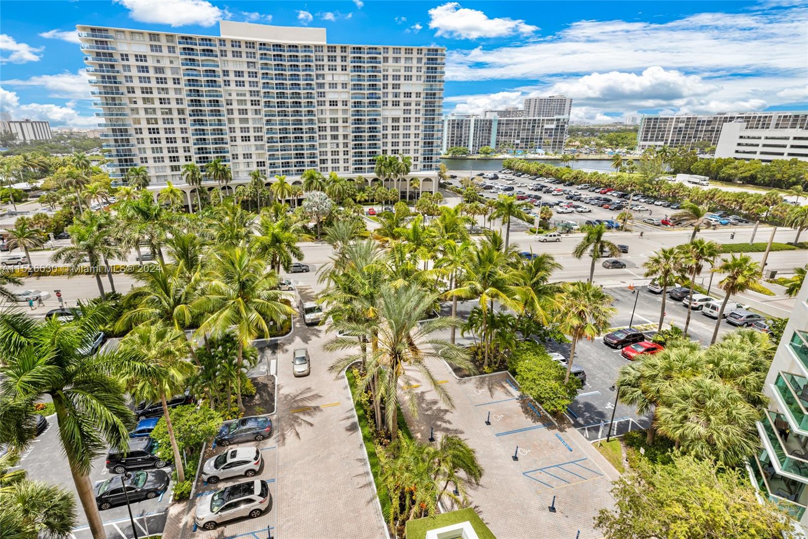 3801 S Ocean Dr 9R, Hollywood, Florida 33019, 1 Bedroom Bedrooms, ,1 BathroomBathrooms,Residential,For Sale,3801 S Ocean Dr 9R,A11526630