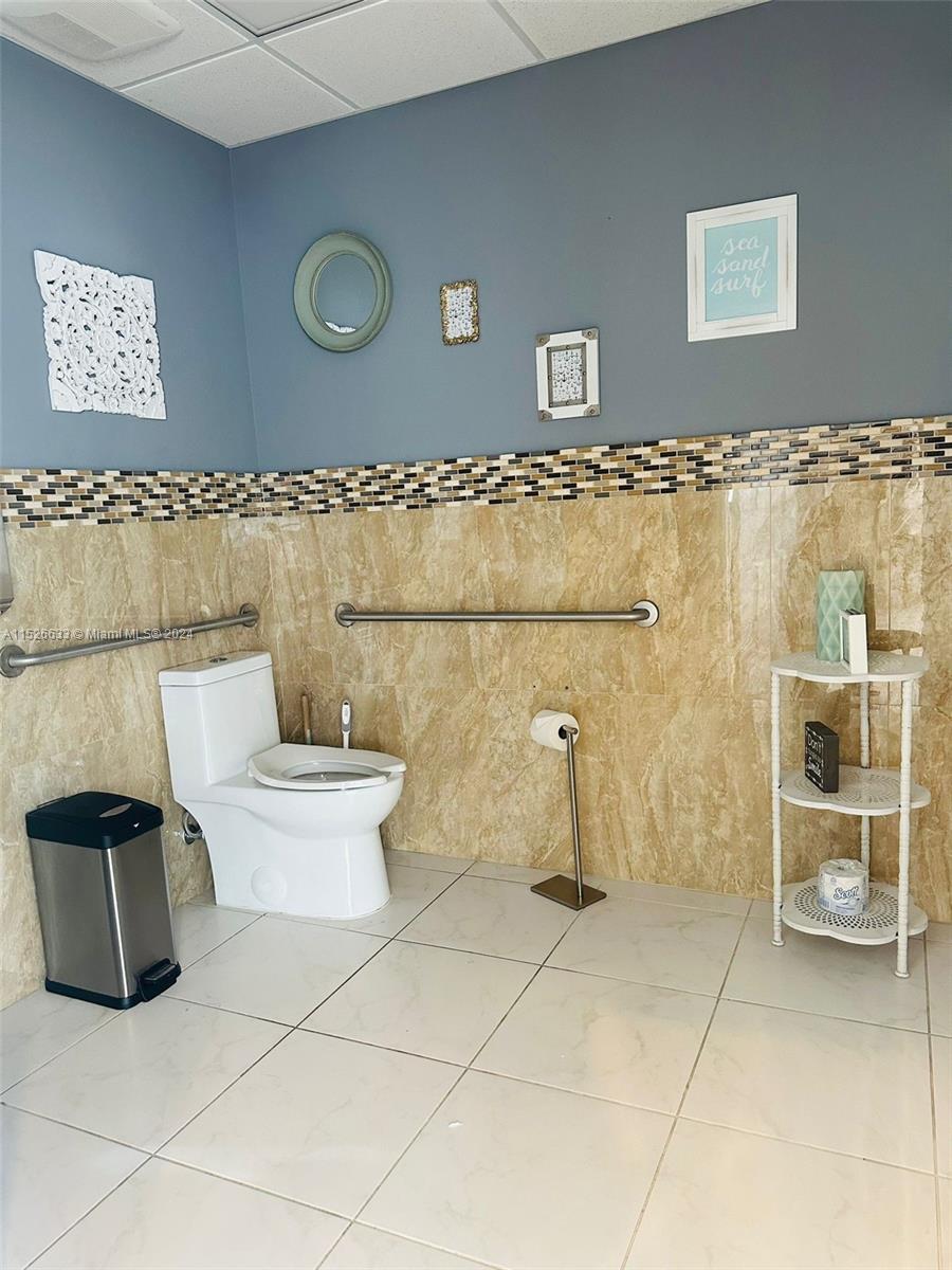 701 W Hallandale Beach Blvd 104, Hallandale Beach, Florida 33009, ,Commerciallease,For Rent,701 W Hallandale Beach Blvd 104,A11526633