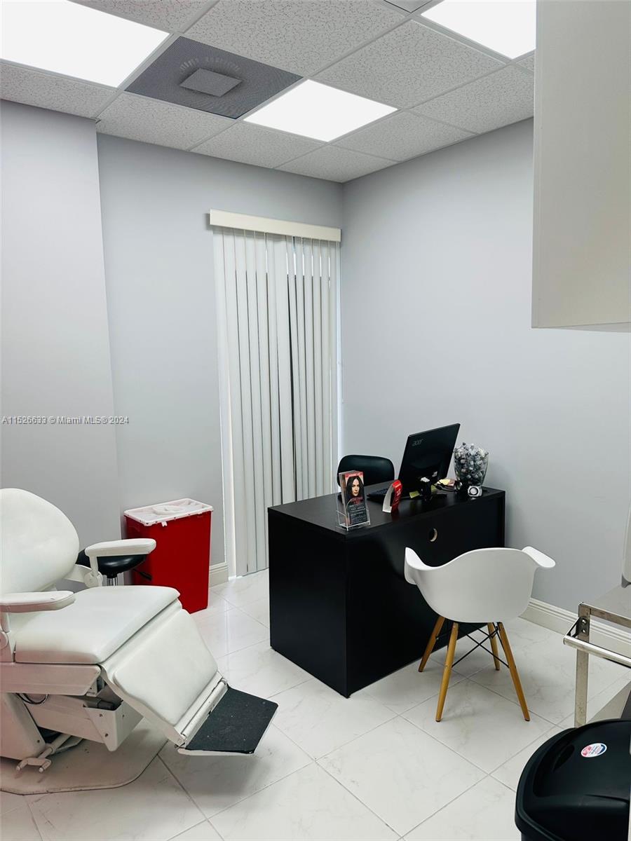 701 W Hallandale Beach Blvd 104, Hallandale Beach, Florida 33009, ,Commerciallease,For Rent,701 W Hallandale Beach Blvd 104,A11526633