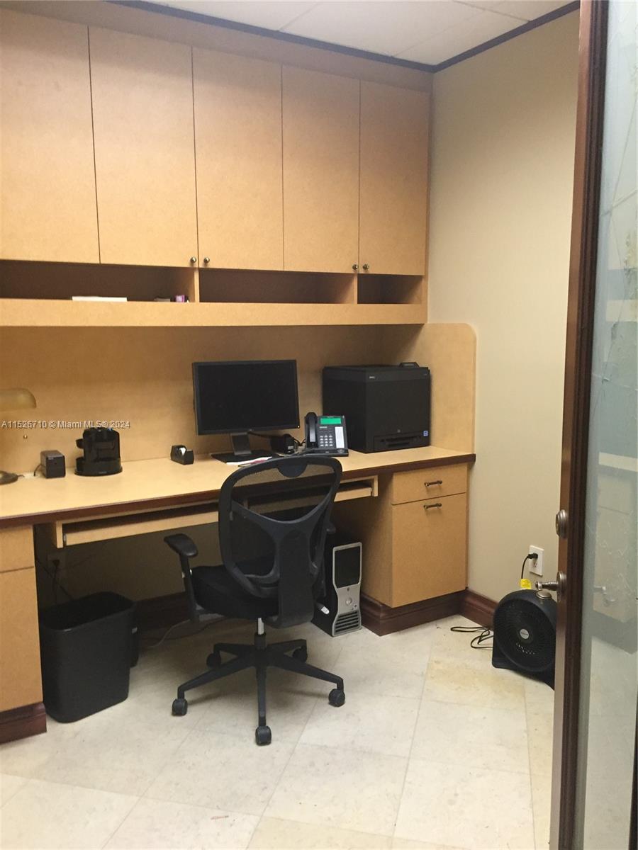 232 Andalusia Ave 3E, Coral Gables, Florida 33134, ,Commerciallease,For Rent,232 Andalusia Ave 3E,A11526710
