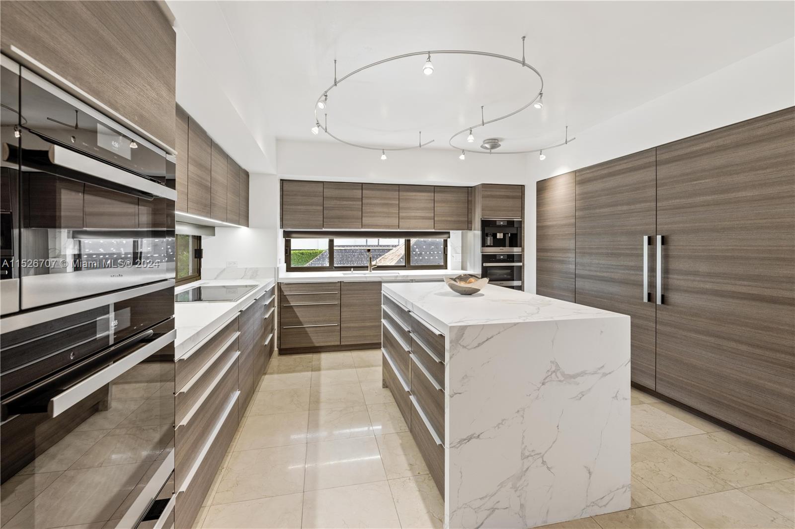 279 N Hibiscus Dr, Miami Beach, Florida 33139, 5 Bedrooms Bedrooms, ,5 BathroomsBathrooms,Residential,For Sale,279 N Hibiscus Dr,A11526707