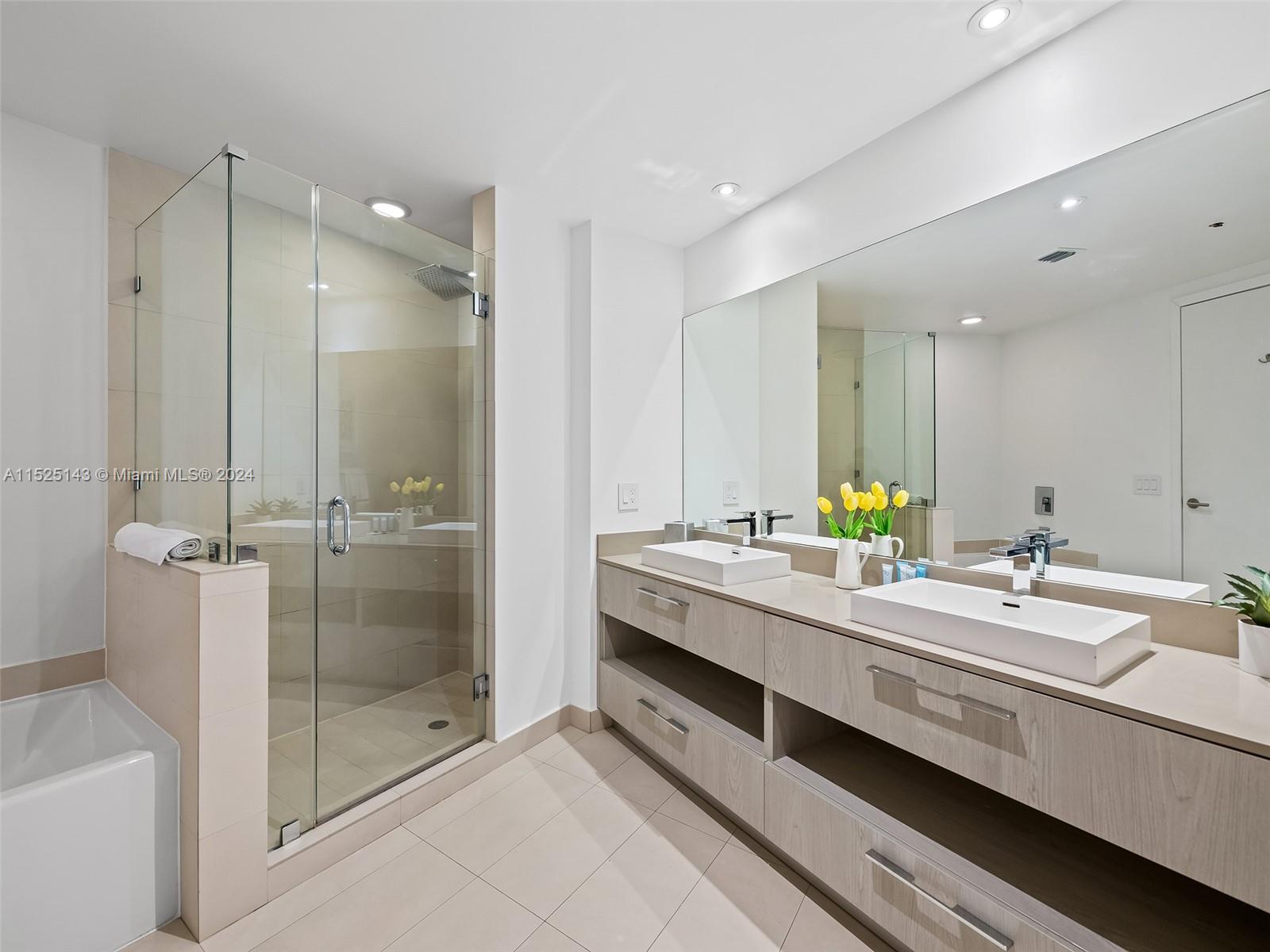 4111 S Ocean Dr 3201, Hollywood, Florida 33019, 3 Bedrooms Bedrooms, ,3 BathroomsBathrooms,Residential,For Sale,4111 S Ocean Dr 3201,A11525143