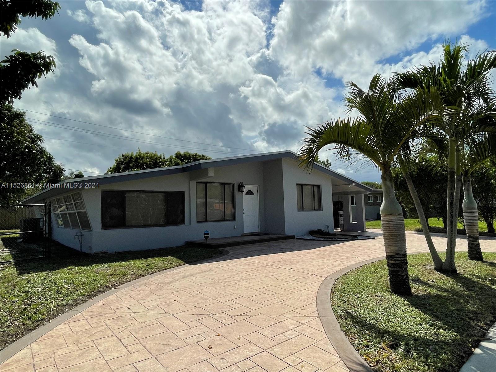 3160 SW 20th St 0, Fort Lauderdale, Florida 33312, 3 Bedrooms Bedrooms, ,2 BathroomsBathrooms,Residentiallease,For Rent,3160 SW 20th St 0,A11526861