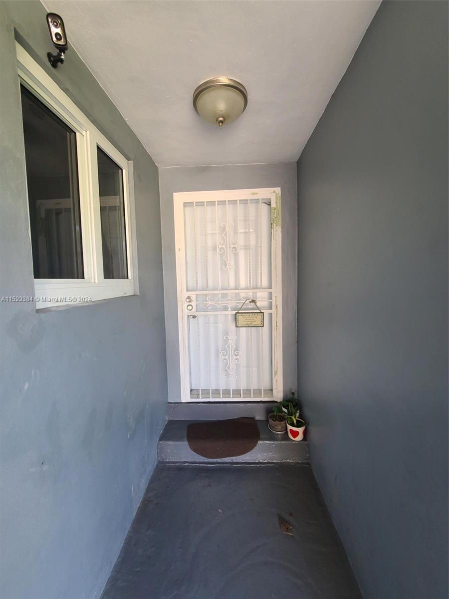 1864 NW 28th St, Miami, Florida 33142, ,Residentialincome,For Sale,1864 NW 28th St,A11523384
