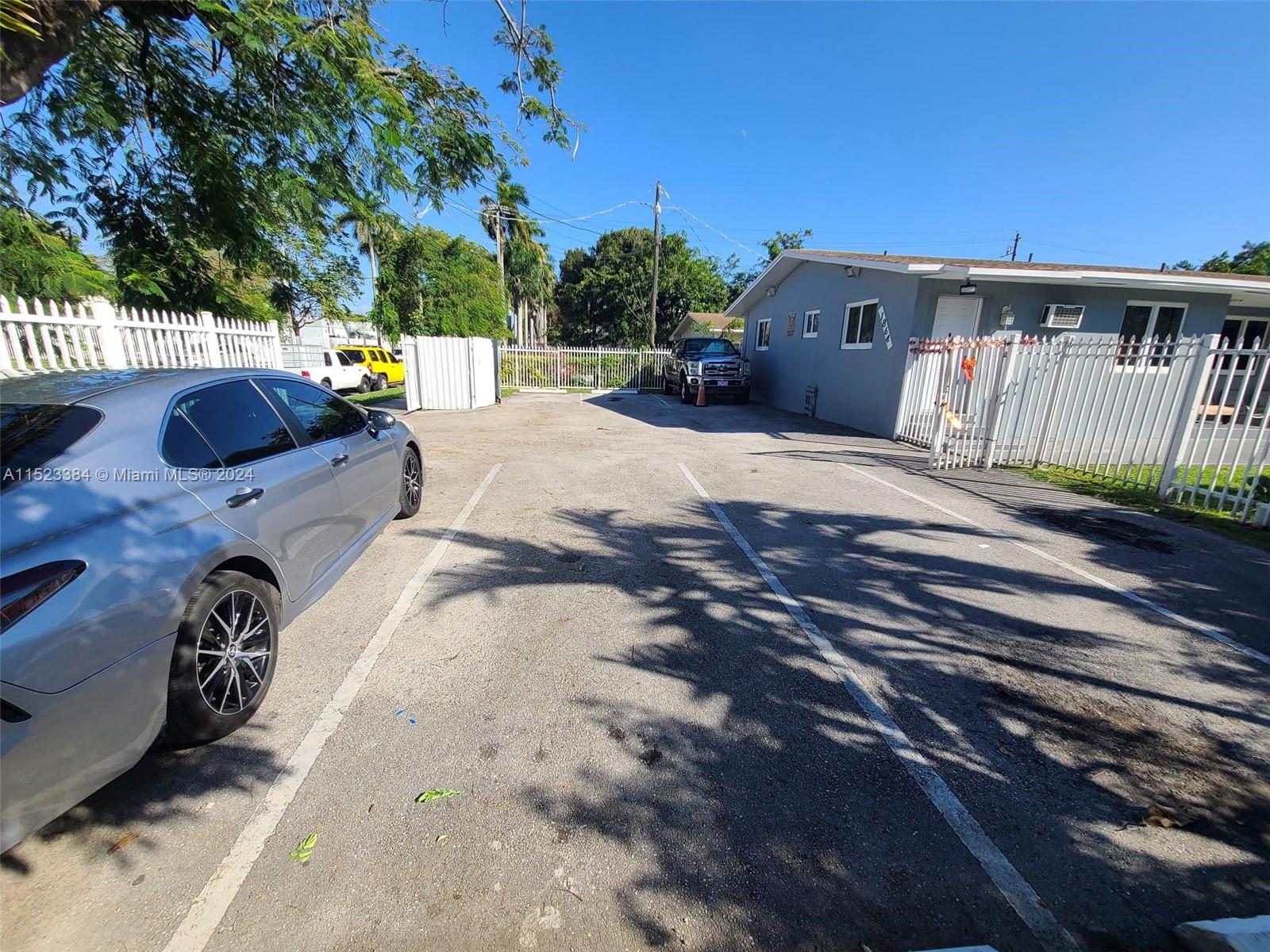 1864 NW 28th St, Miami, Florida 33142, ,Residentialincome,For Sale,1864 NW 28th St,A11523384