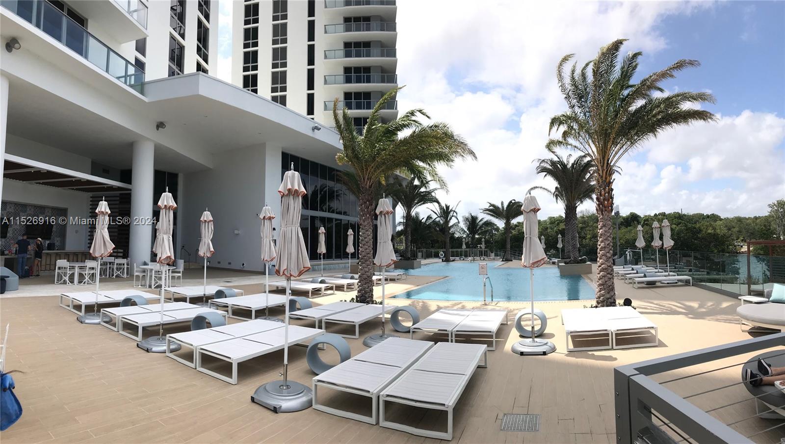 North Miami Beach, Florida 33160, 2 Bedrooms Bedrooms, ,2 BathroomsBathrooms,Residential,For Sale,A11526916
