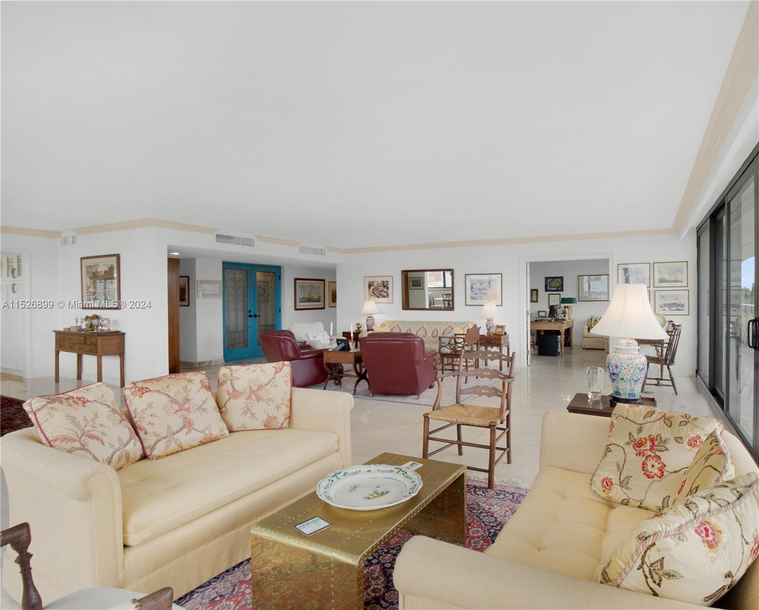 700 Coral Way 3, Coral Gables, Florida 33134, 3 Bedrooms Bedrooms, ,3 BathroomsBathrooms,Residential,For Sale,700 Coral Way 3,A11526899