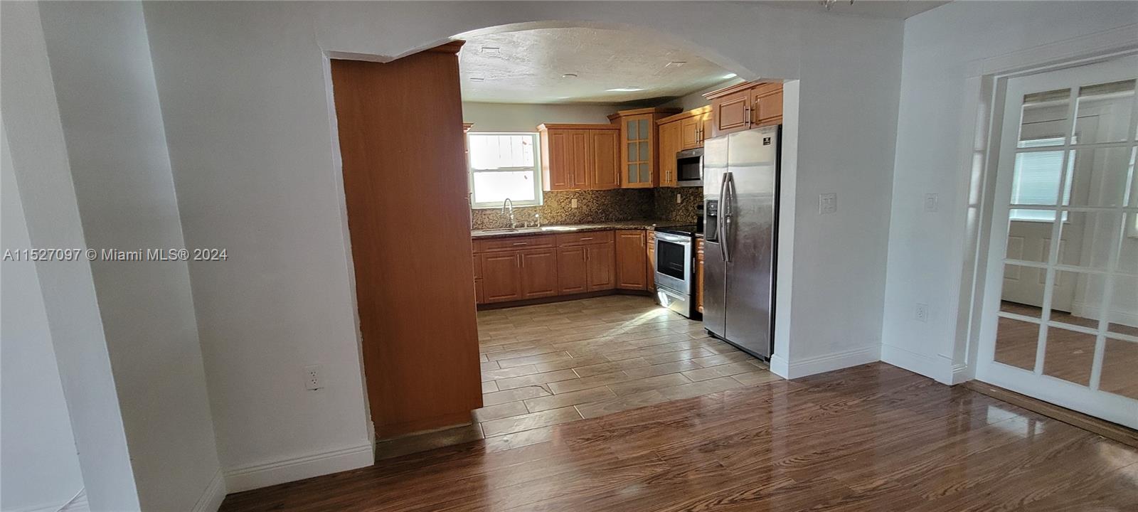 Dining room & Kitchen