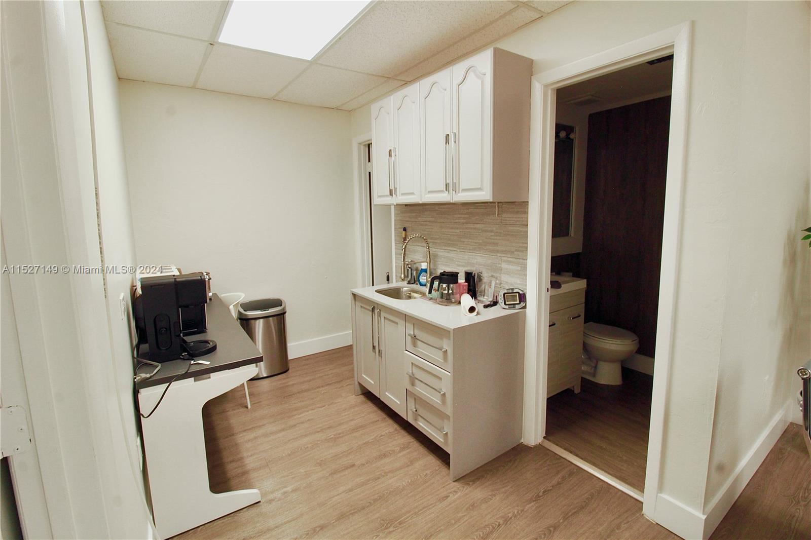 4121 NW 25th St, Miami, Florida 33142, ,Commercialsale,For Sale,4121 NW 25th St,A11527149